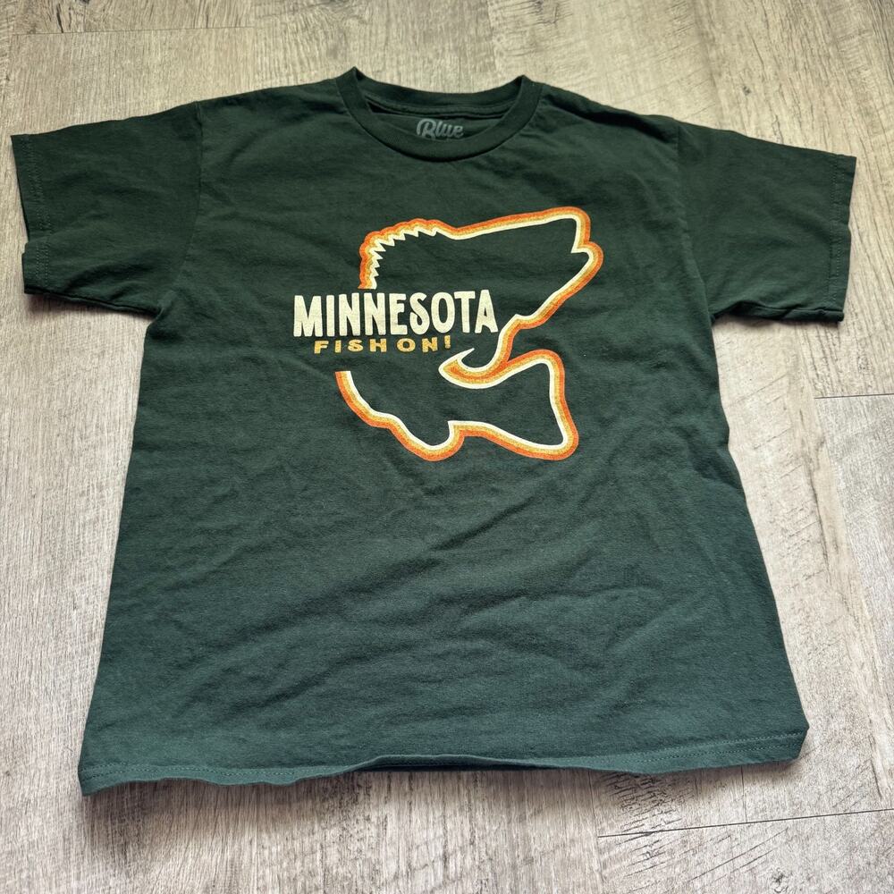 Minnesota Fishoni Fishing Graphic T-Shirt Kids Size Youth M Medium Hunter Green
